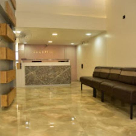 Hotel Avanti, Nashik Bagian luar foto
