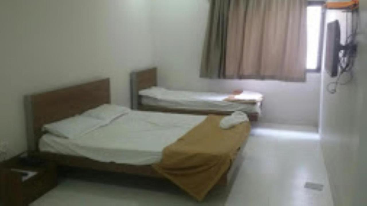 Hotel Avanti, Nashik Bagian luar foto