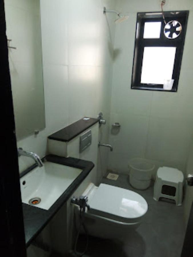 Hotel Avanti, Nashik Bagian luar foto