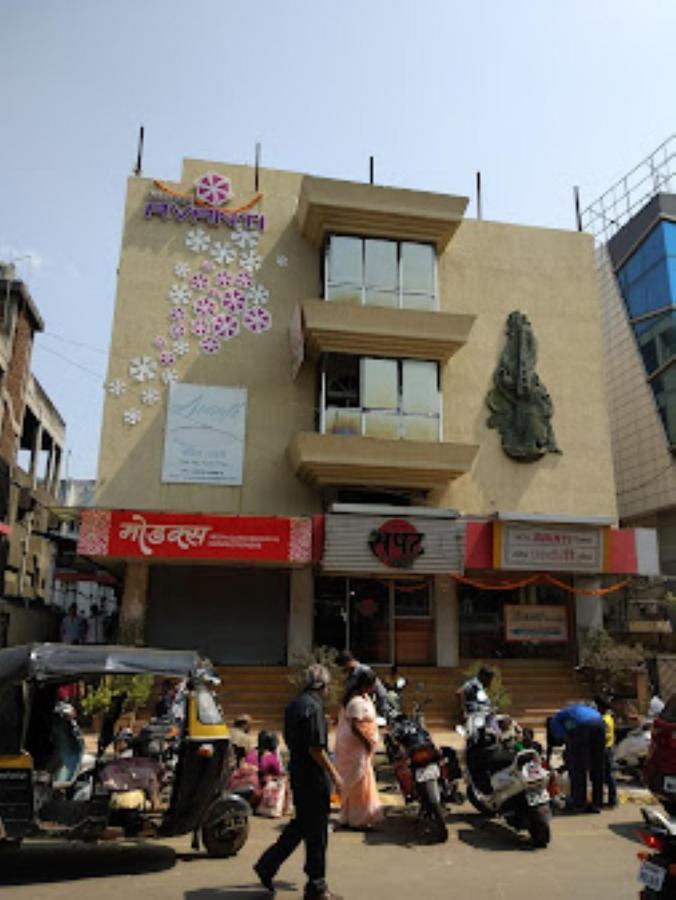 Hotel Avanti, Nashik Bagian luar foto